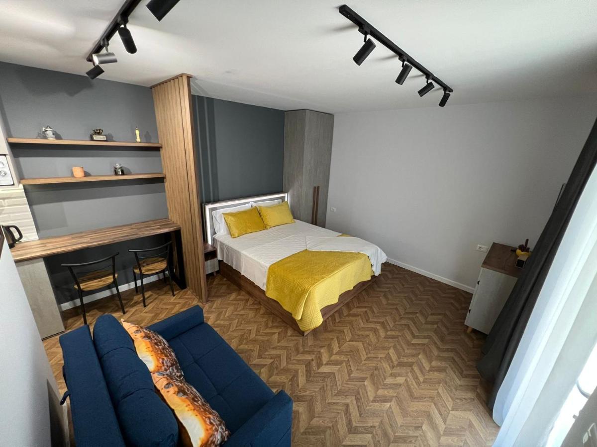 Florent'S Superb Studio, Free Parking & Garden!! Tirana Eksteriør billede