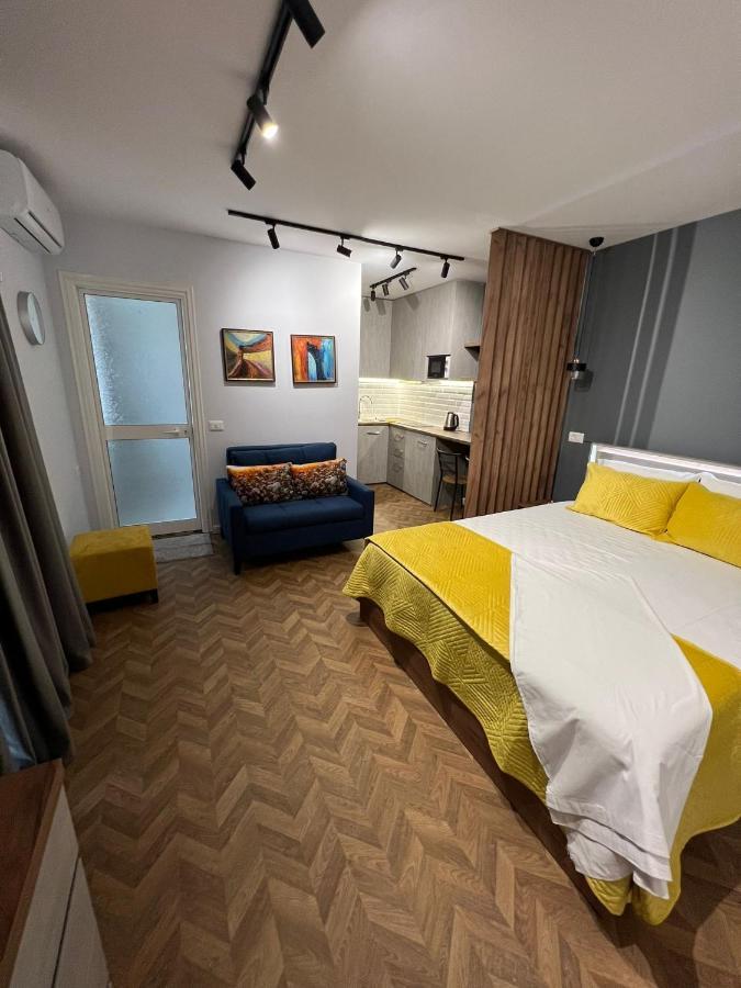 Florent'S Superb Studio, Free Parking & Garden!! Tirana Eksteriør billede